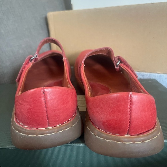 BORN Autumn Red Leather Mary Jane Shoes - Picture 5 of 6